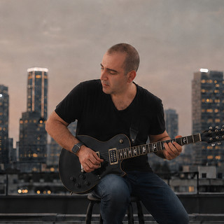 Eyal Har-Noy