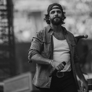 Thomas Rhett artist picture