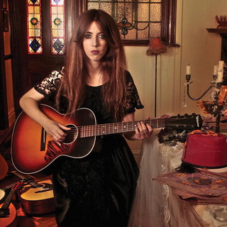 Gwenifer Raymond artist picture