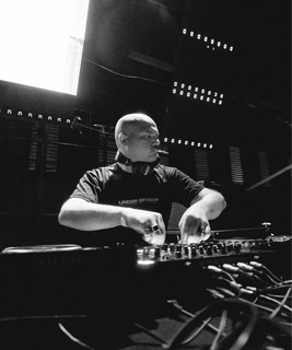 D. Carbone