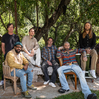 Maroon 5 artist picture