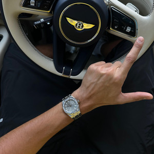 Écouter "GUNSHOT" de Olexesh