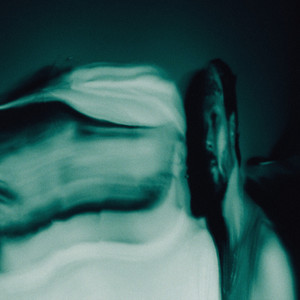 Écouter "Tell Her" de River Tiber