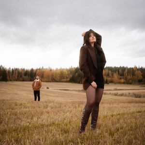 Perhosii by James-J, Jennika Vikman