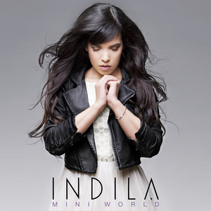 Écouter "Tourner dans le vide" de Indila