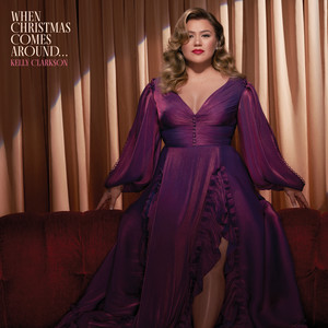 Écouter "Christmas Isn't Canceled (Just You)" de Kelly Clarkson
