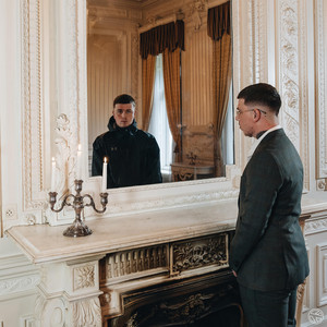 Écouter "Brada" de D-Double