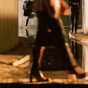 Écouter "Buenas" de Quevedo