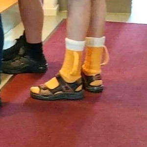 Écouter "BIER" de K.I.Z