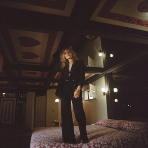 Jessica Pratt Transforms the Darkest Hours of the Night Into the