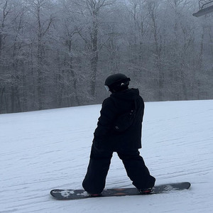 Écouter "Yukon x Nice & Slow" de Lewis Hanton
