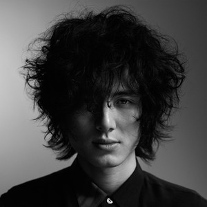 Écouter "Shake It Off" de Fujii Kaze
