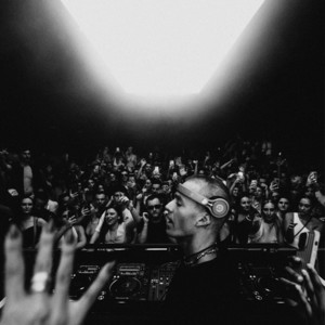 Écouter "Light" de Will Sparks