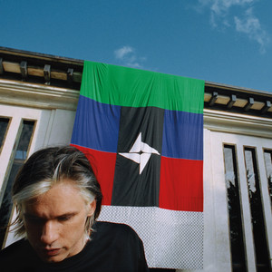Écouter "Du propre" de Orelsan