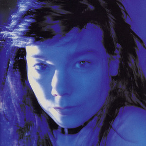 Écouter "I Miss You - Dobie Rub Part One" de Björk