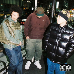 Flat Line Classics、1st AL収録曲「BACK FRONT DOOR」に仙人掌を迎え