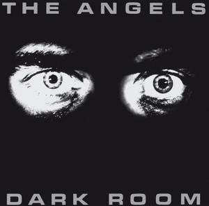 Écouter "Night Comes Early" de The Angels