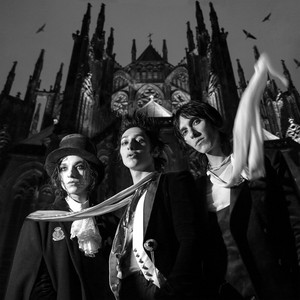 Écouter "Line It Up" de LP
