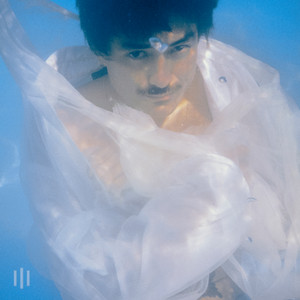 Écouter "freeze" de Triple One