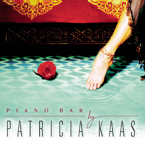 Écouter "The Summer Knows" de Patricia Kaas