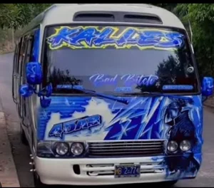 LA VIEJA ESCUELA 💿 — cover art