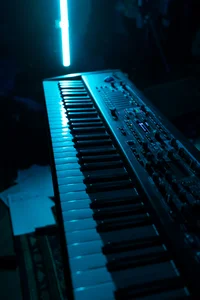 Fresh Synthpop-Synthwave 2026 cover