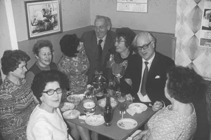 Best Dinner Party Playlist Spotify