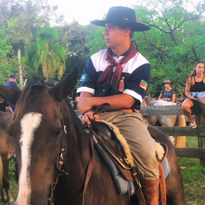 Imagem de Abaixo do Silêncio