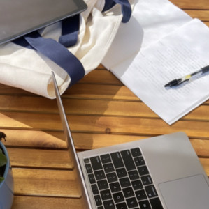 doing homework outside on a sunny day - playlist by ale :o | Spotify
