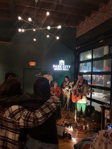 Luxe Lounge cover