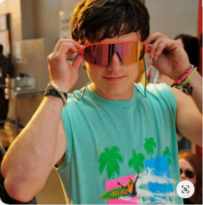 my Josh Hutcherson obsession - playlist by 🩻Giannas_Ghost🩻 | Spotify