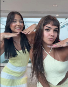 CHAMA AS AMIGA PRA AFRONTAR BOTA A BUNDA PRA MEXER QUE EU BOTO PRA TORAR 😈 • PARALISA MC LOMA - FUNK