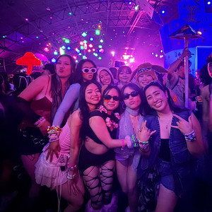 nonchalant socal asian raver girl - playlist by katie tran | Spotify