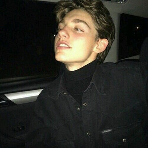 grunge me daddy - playlist by Louis Mast | Spotify