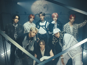 ミュージシャン OFFICIAL LIGHT BAND MAZZEL