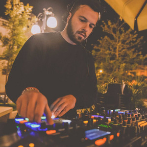 SUNSET // SELECTA Frenky Esse per il Giardino Spadaro - playlist by ...