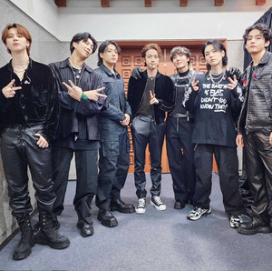 🐚 BTS Yet to Come in Busan 10-15-22 + Audio Liners 🌊 - playlist