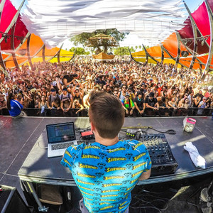 EDM & POP & DANCE PLAYLIST  — cover art