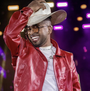 Milsinho Toque Dez  - Tá Buchuda Na Rua Foguetão da NASA, De Longe A Princesa Avistou