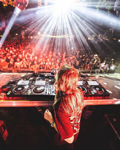 Mainstage House cover