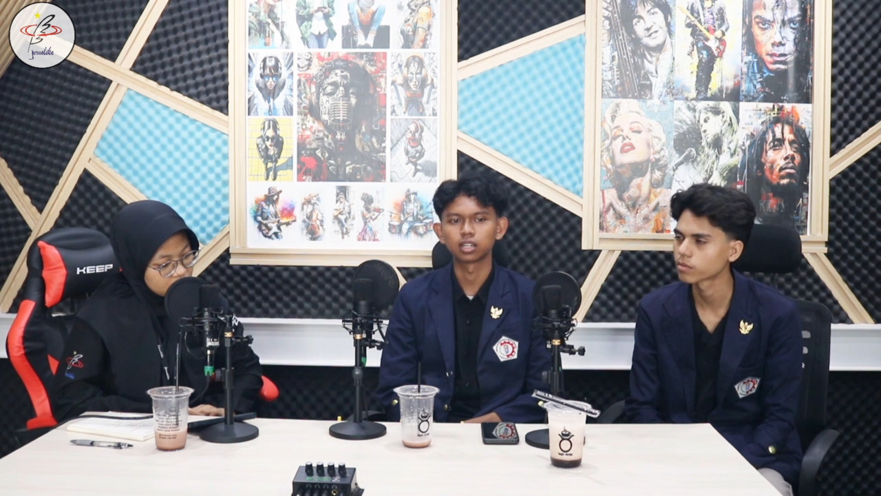 Suara Rakyat, Suara Mahasiswa: Dari Demo Hingga Aksi Nyata! - Podcast ...