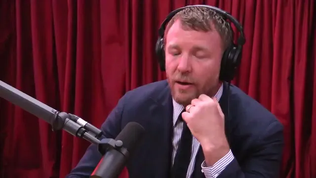 #2330 - Bono - The Joe Rogan Experience | Podcast on Spotify